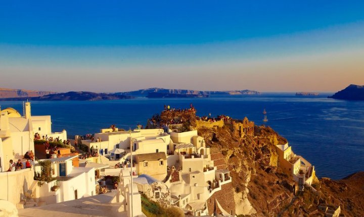 Oia, Fira, Akrotiri					